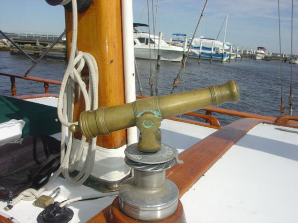 Mollo tutto e vado ai Caraibi un Barca navigare